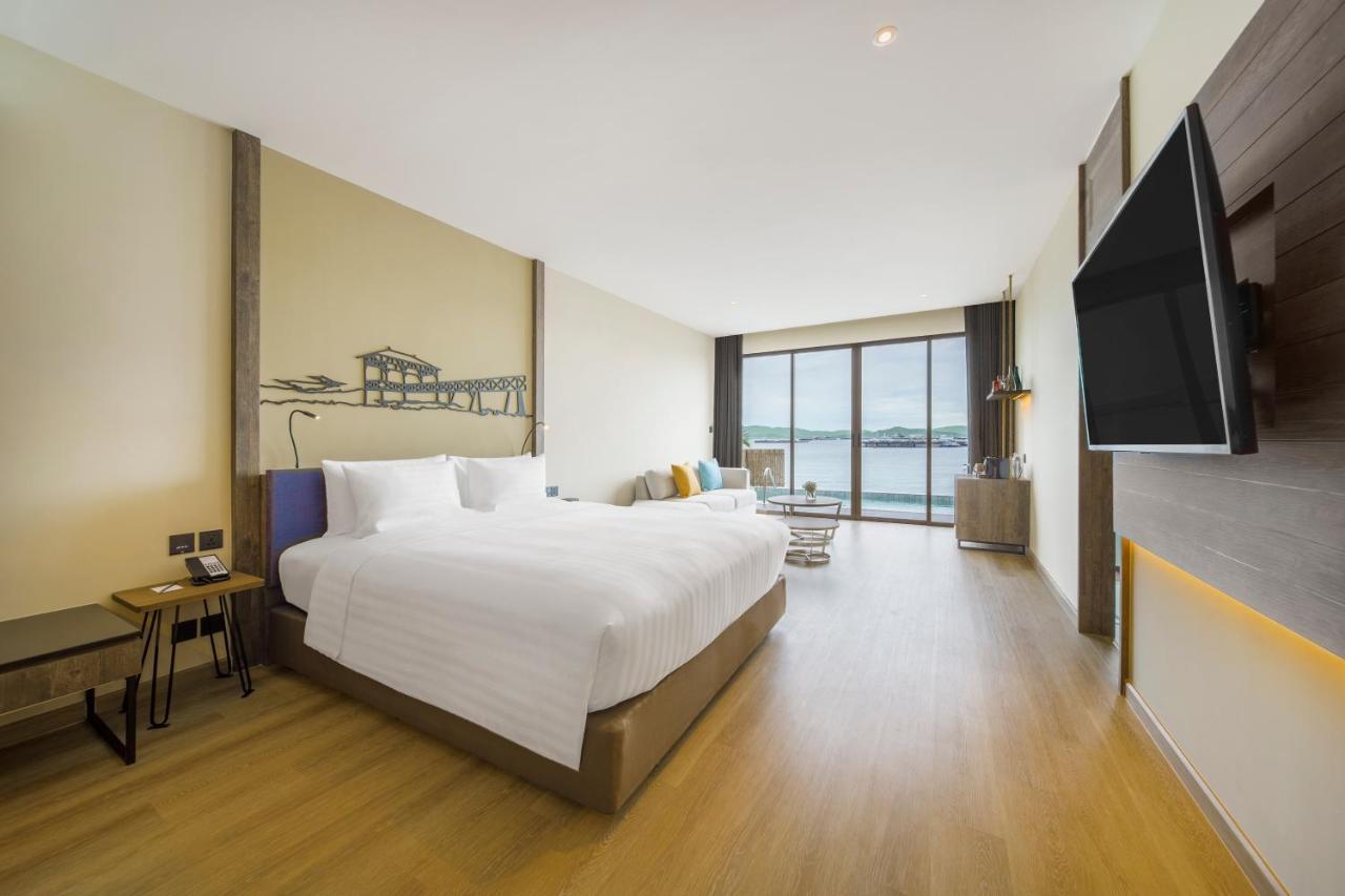 Novotel Marina Sriracha Si Racha Exteriör bild