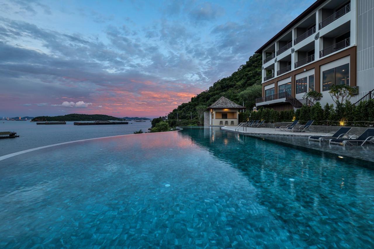 Novotel Marina Sriracha Si Racha Exteriör bild