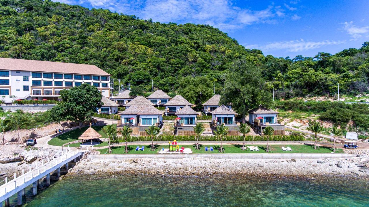 Novotel Marina Sriracha Si Racha Exteriör bild