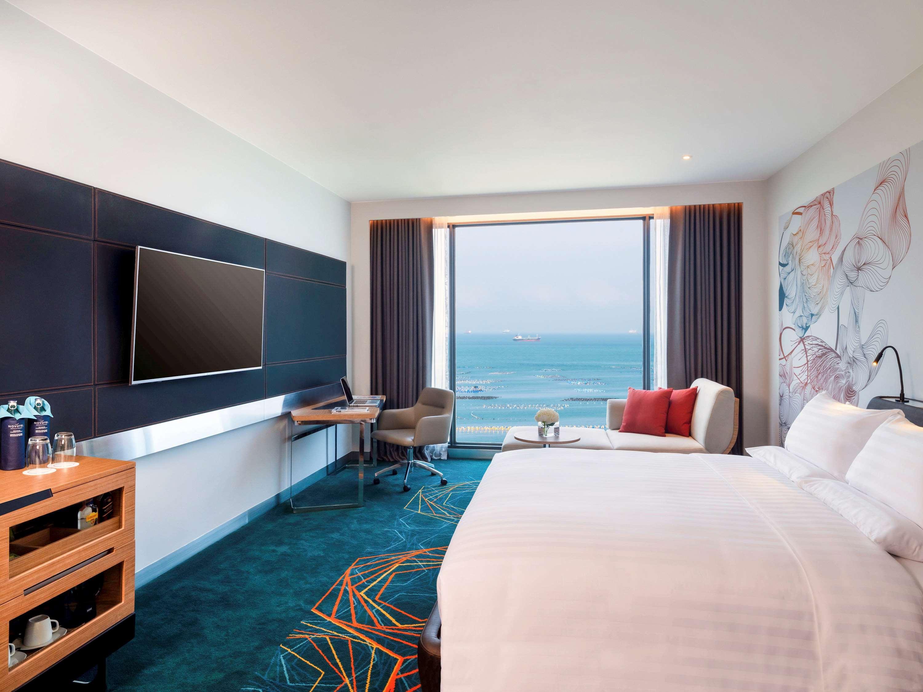 Novotel Marina Sriracha Si Racha Exteriör bild