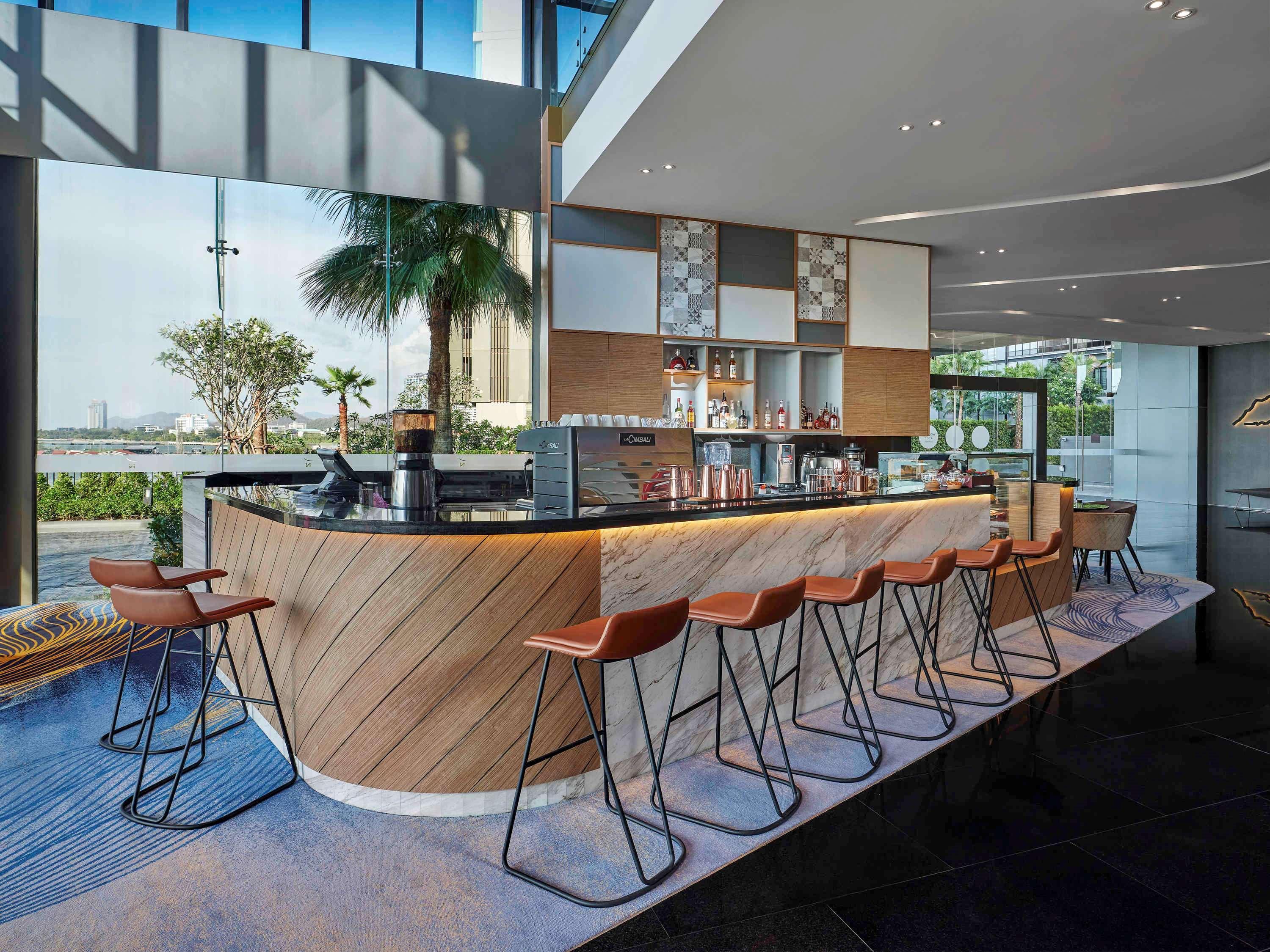 Novotel Marina Sriracha Si Racha Exteriör bild
