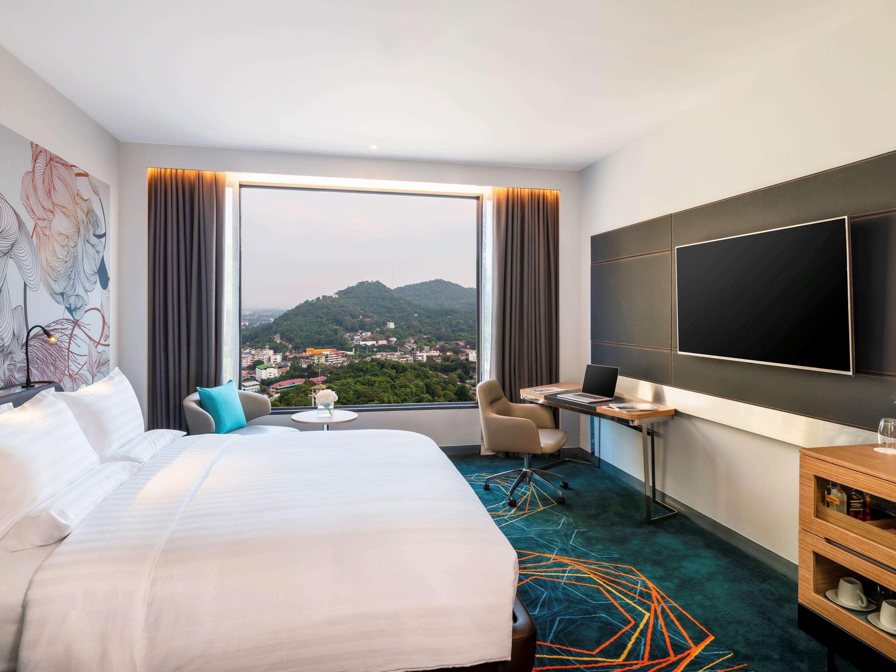 Novotel Marina Sriracha Si Racha Exteriör bild