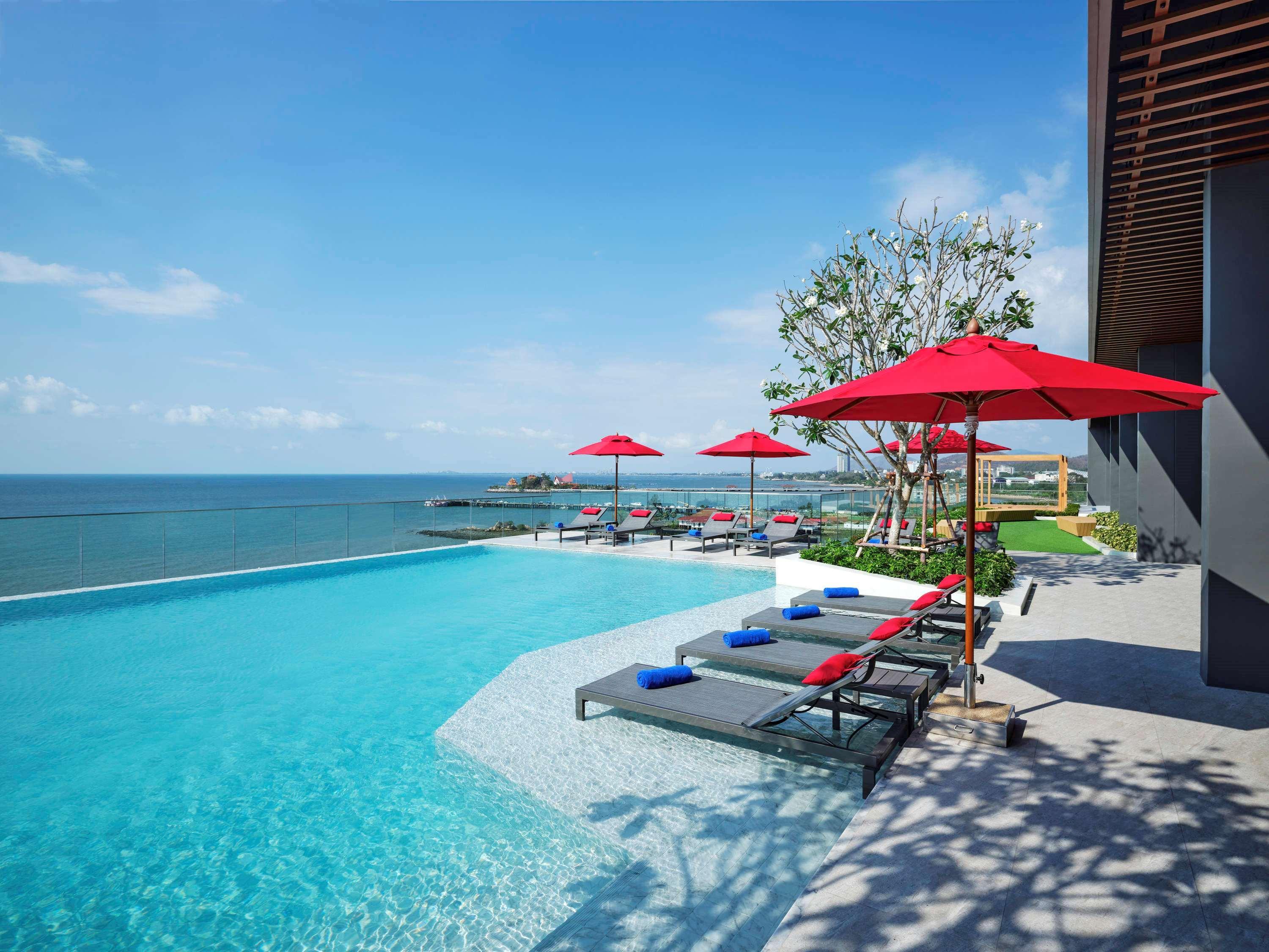Novotel Marina Sriracha Si Racha Exteriör bild